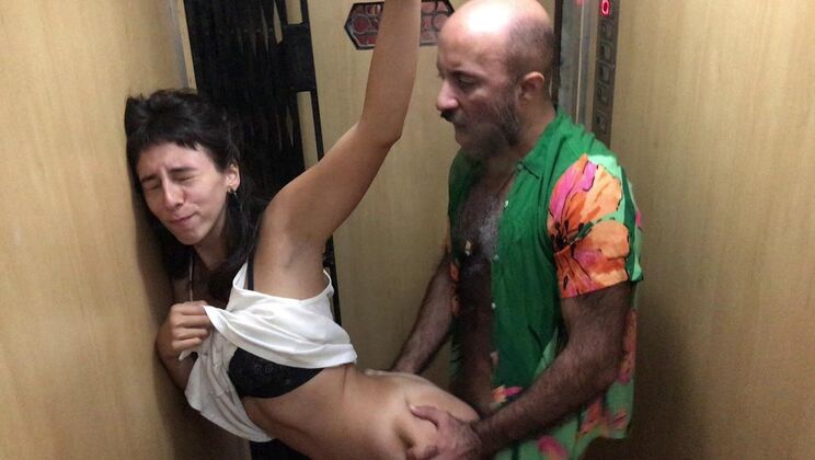 Edu & Fe Going Up – Car Blowbang and Female POV