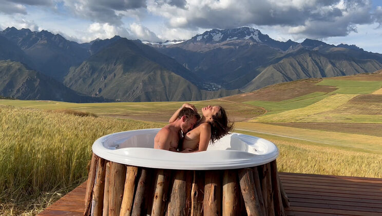 Nate Fucks Rain in Hot Tub: Outdoor Doggystyle and Cumshot