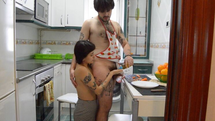 Short Hair Food Play And Stroke