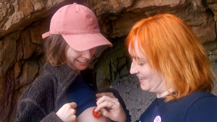 Queer Beach Fun: Effy & Grainne Suck Nipples and Spit Fruit