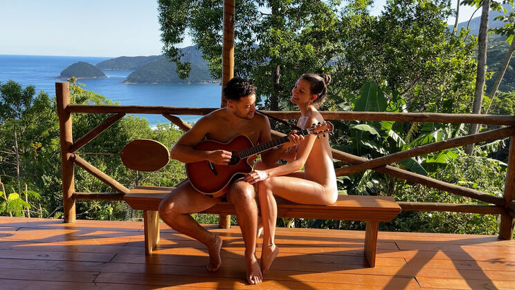 Tattoo Brunette Gets Doggystyle and Breast Kissing on Vacation